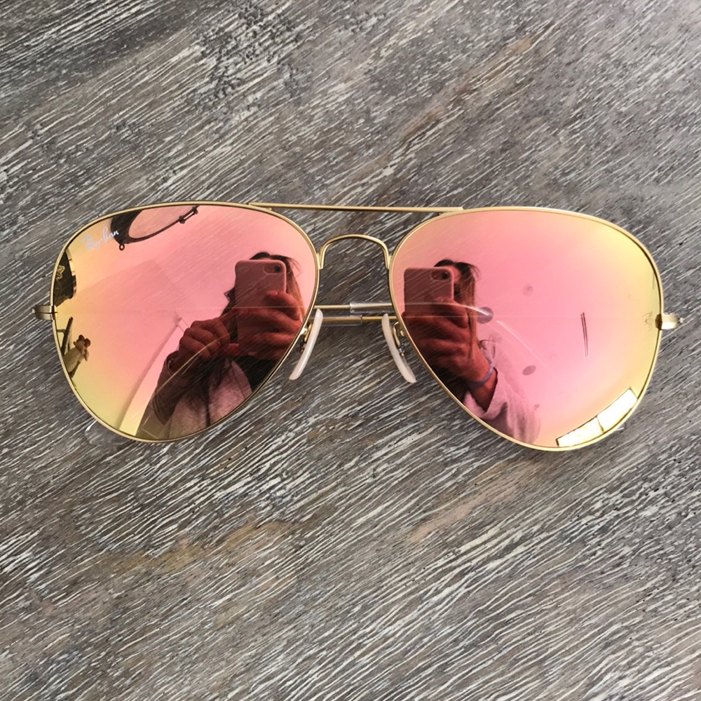 Brand new Ray-Ban rose gold aviators
